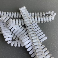 Тесьма со стразами декоративная пластиковая (лента из полубусин) 16 мм цвет белый №2356