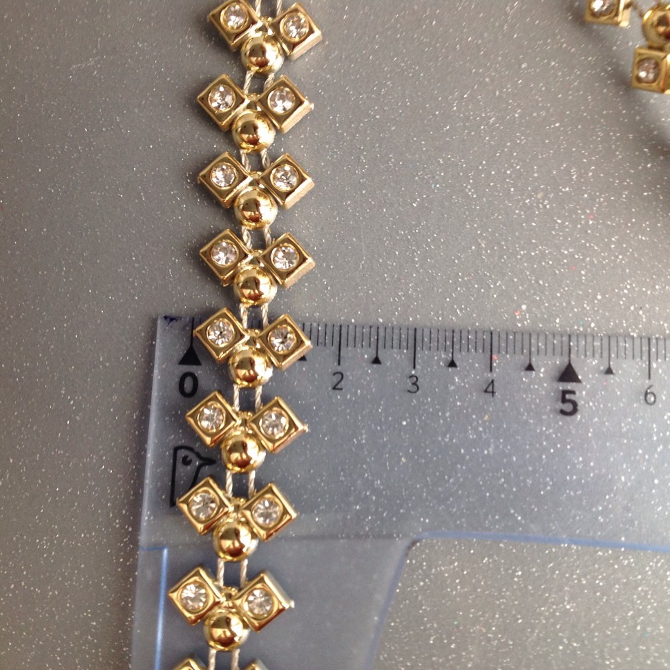 Тесьма со стразами декоративная пластиковая (лента из полубусин) 16 мм цвет светлое золото №6734.1