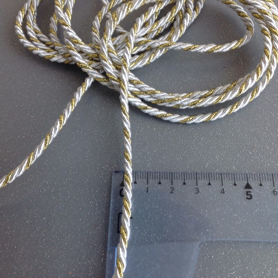 Шнур декоративный витой (канатик) 3 мм двуцветный: белый/золото №5372.5